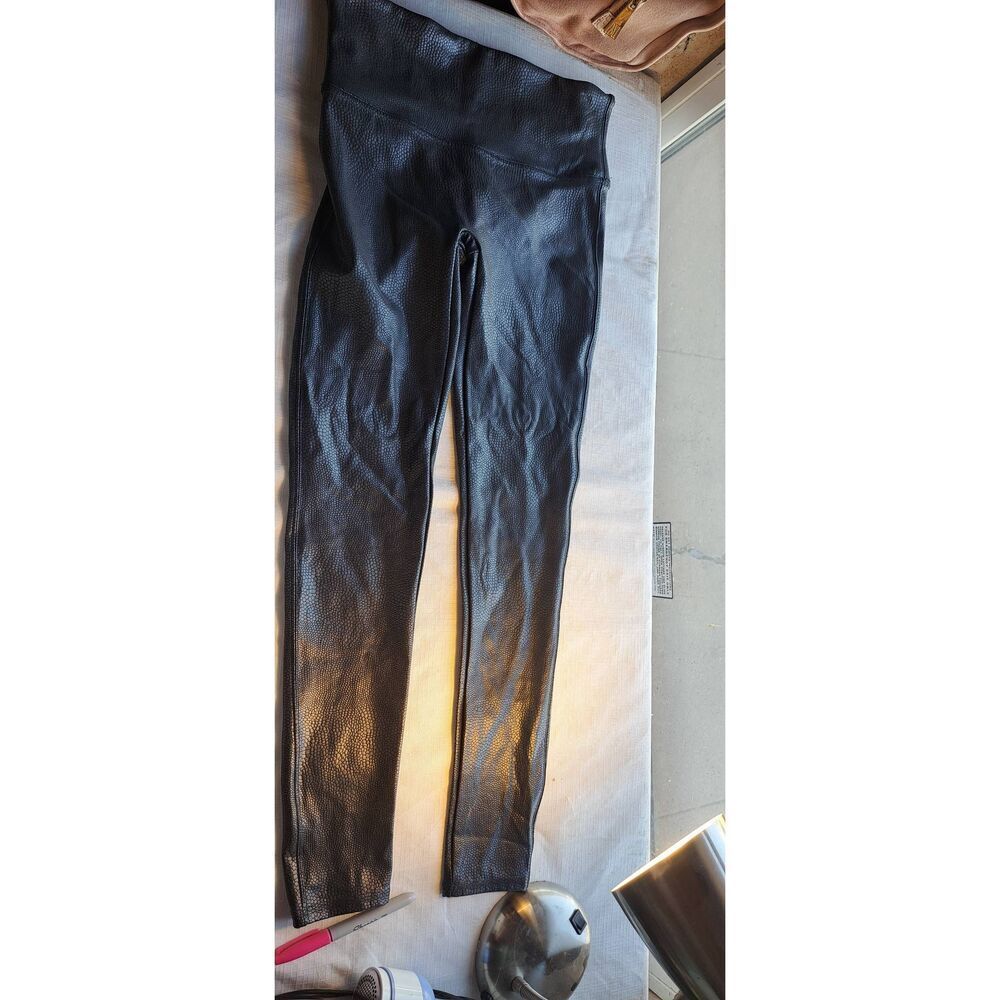 Spanx Size Medium Crocodile Look Leggings